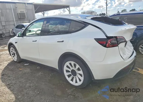 2022 Tesla Model Y z USA, uszkodzony, nr VIN 7SAYGDEE8NF386060